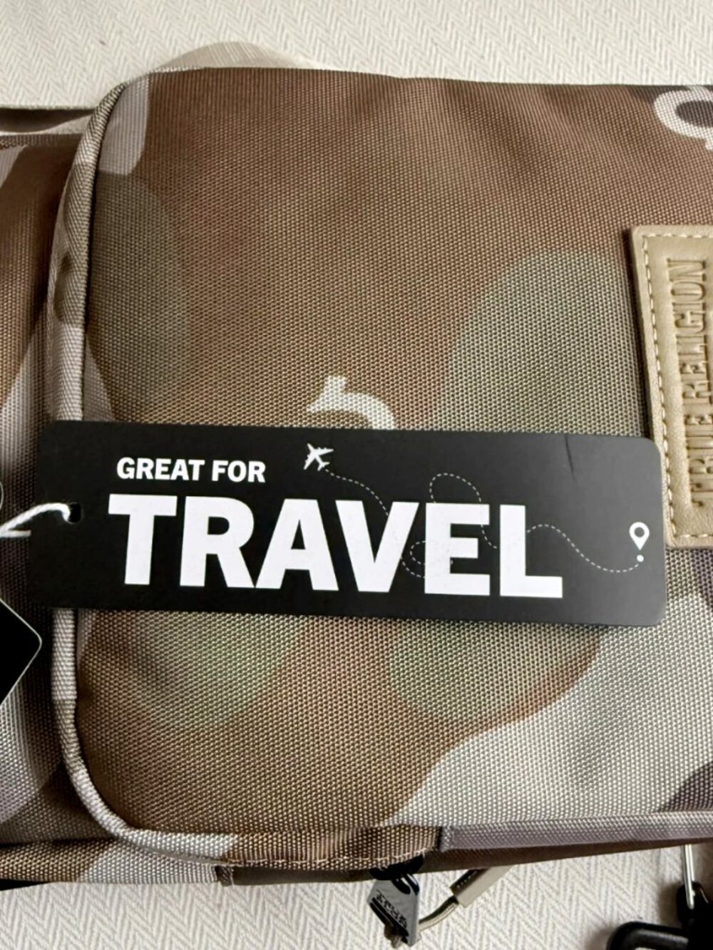 NWT True Religion Pippen Max Men's Camo Sling Bag Crossbody Travel Pack - Picture 12 of 16